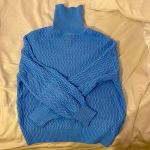 Women’s blue turtle neck!!!